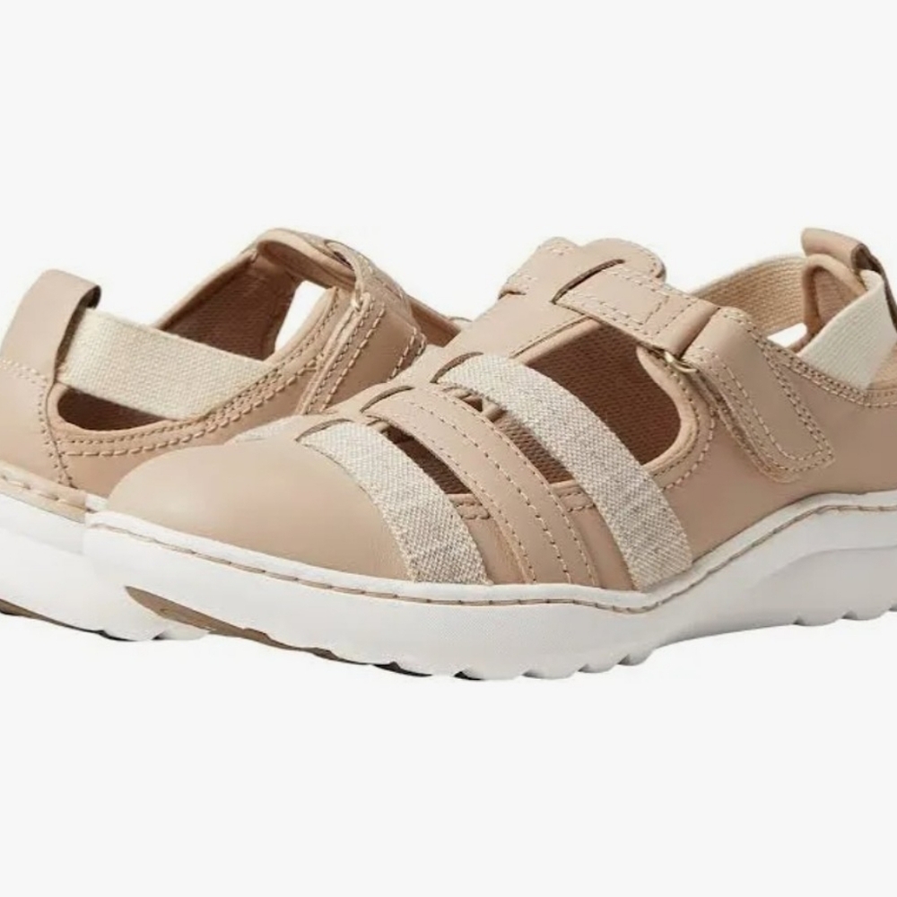 Clarks Teagan Women's Tan Sport Sandals with White Soles - Picture 3 of 3